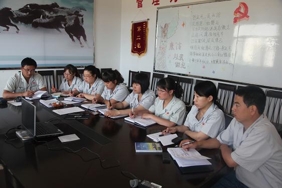 第十一党支部观看廉政中国教育片